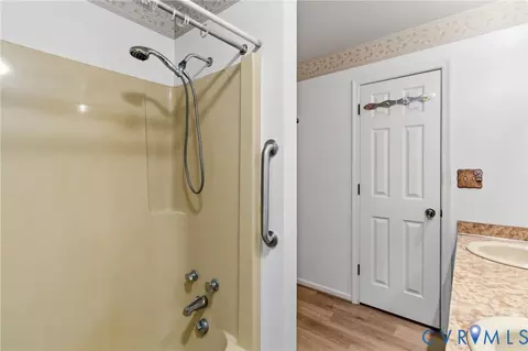 Bath - 7847 Beaver Dr, Gloucester, VA 23061 photo 2 of 3
