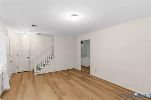 Living - 7847 Beaver Dr, Gloucester, VA 23061 photo 2 of 5