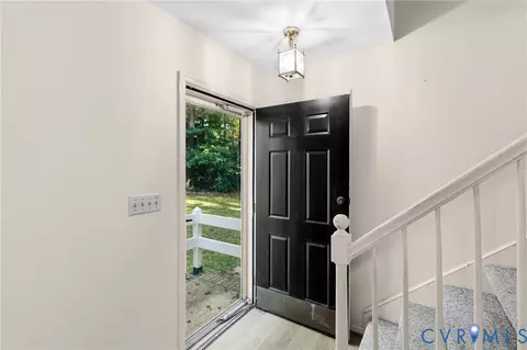 Entry Way - 7847 Beaver Dr, Gloucester, VA 23061 photo 1 of 2