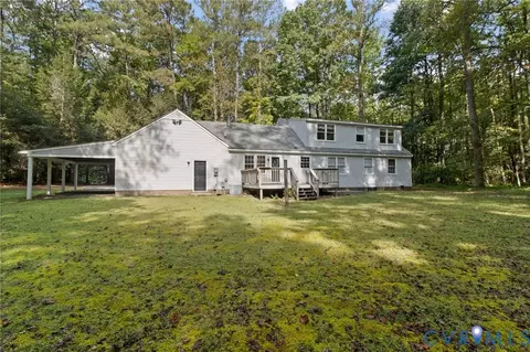 Exterior - 7847 Beaver Dr, Gloucester, VA 23061 photo 2 of 6