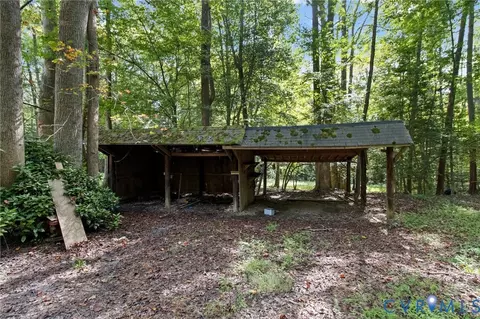 Exterior - 7847 Beaver Dr, Gloucester, VA 23061 photo 6 of 6