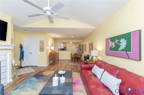 Living - 1454 Tannery Cir, Midlothian, VA 23113 photo 3 of 3