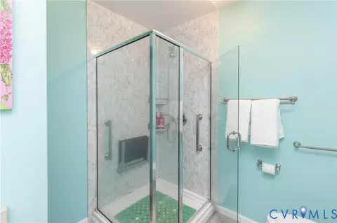 Bath - 1454 Tannery Cir, Midlothian, VA 23113 photo 3 of 5