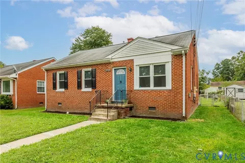 2906 Pickett St, Hopewell, VA 23860