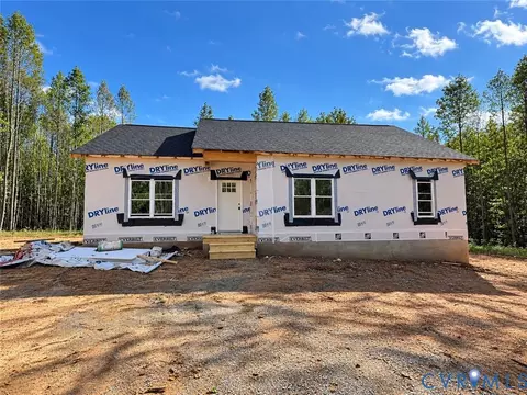 15 Coffeys Rd, Farmville, VA 23901