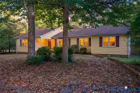 4003 Somerlane Cir, Chester, VA 23831