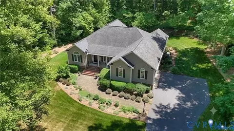 13998 Taylors Overlook Ct, Montpelier, VA 23192