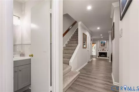 Entry Way - 11810 N Briar Patch Dr, Midlothian, VA 23113 photo 3 of 5