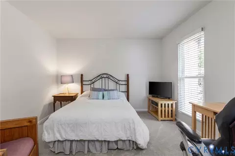 Bedroom - 11810 N Briar Patch Dr, Midlothian, VA 23113 photo 5 of 6