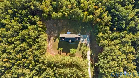View/Area - 16409 Courthouse Rd, Dinwiddie, VA 23841 photo 5 of 6