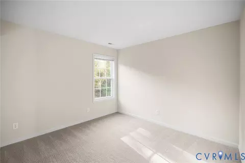Bedroom - 16409 Courthouse Rd, Dinwiddie, VA 23841 photo 10 of 13