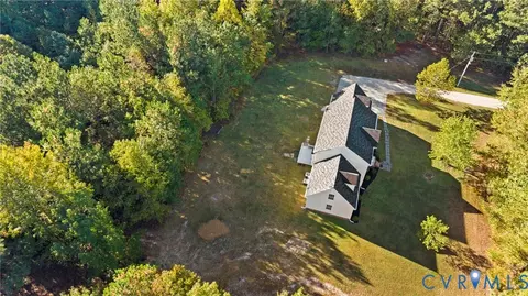 View/Area - 16409 Courthouse Rd, Dinwiddie, VA 23841 photo 2 of 6