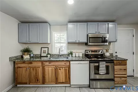 Kitchen - 2011 Chicago Ave, Richmond, VA 23224 photo 1 of 1