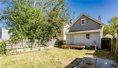 Exterior - 2011 Chicago Ave, Richmond, VA 23224 photo 3 of 4