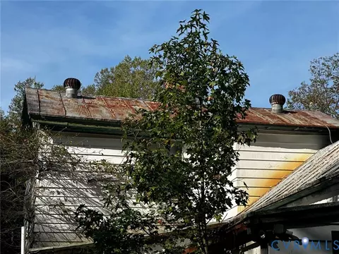 Exterior - 79 Syringa Rd, Topping, VA 23169 photo 11 of 13