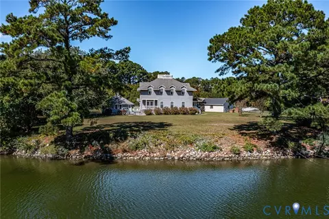 99 Whaley Ln, Reedville, VA 22539
