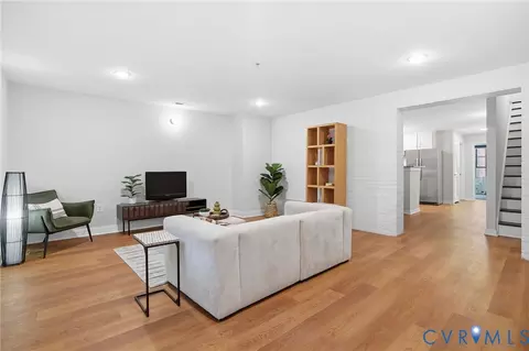 1716 Summit Ave #21, Richmond, VA 23230