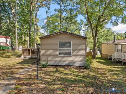 17009 Lansmill Dr, South Chesterfield, VA 23834