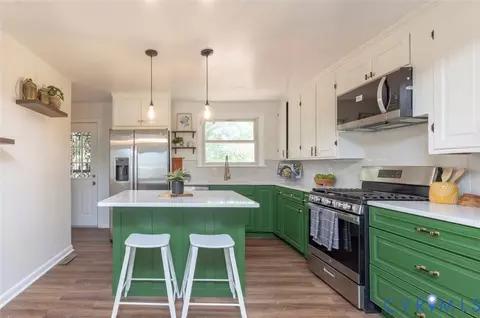 2211 Apollo Rd, Fairfield, VA 23223
