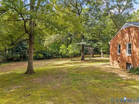 Exterior - 101 County Line Rd, Midlothian, VA 23112 photo 5 of 9