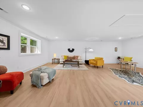 Living - 101 County Line Rd, Midlothian, VA 23112 photo 2 of 9