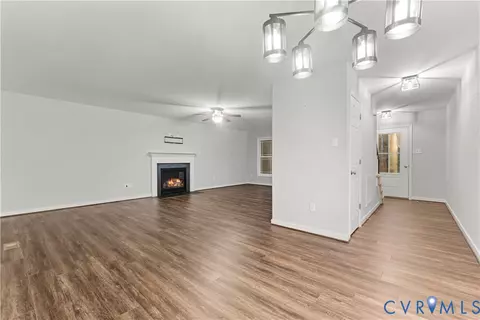 Entry Way - 2953 Preston Park Ct, Sandy Hook, VA 23153 photo 5 of 10