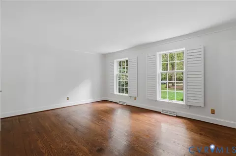 Living - 2020 Albion Rd, Midlothian, VA 23113 photo 4 of 7