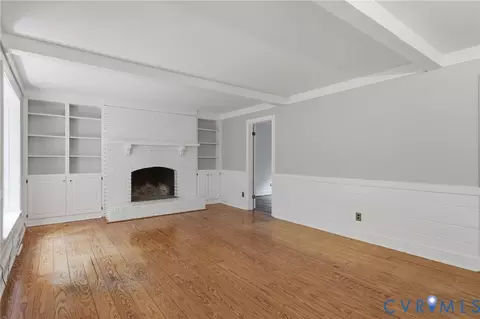Living - 2020 Albion Rd, Midlothian, VA 23113 photo 2 of 7