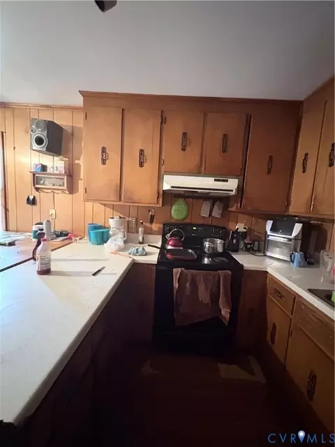 Kitchen - 692 Clay Rd, Skipwith, VA 23968 photo 2 of 2