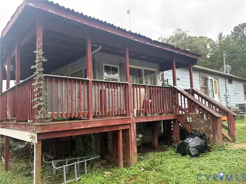 Exterior - 692 Clay Rd, Skipwith, VA 23968 photo 2 of 4