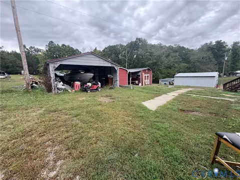 Exterior - 692 Clay Rd, Skipwith, VA 23968 photo 4 of 4