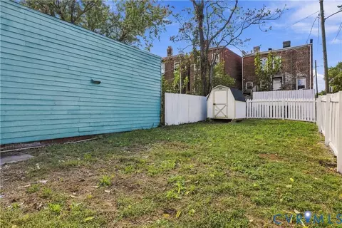 Exterior - 521 Catherine St, Richmond, VA 23220 photo 8 of 11