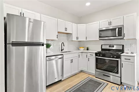 Kitchen - 521 Catherine St, Richmond, VA 23220 photo 1 of 4