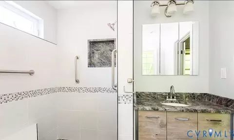 Bath - 2605 Wicklow Loop, Richmond, VA 23236 photo 1 of 2