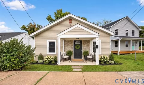 515 St Andrew St, Petersburg, VA 23803