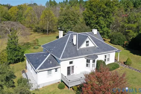 6452 W River Rd, Columbia, VA 23038
