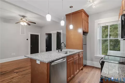 Kitchen - 2101 5th Ave, Richmond, VA 23222 photo 5 of 6