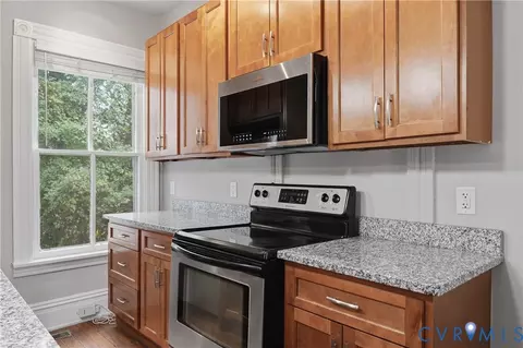 Kitchen - 2101 5th Ave, Richmond, VA 23222 photo 6 of 6