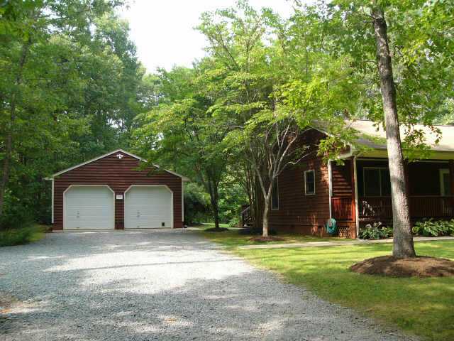 377 Jackson Rd, Bumpass, VA 23024 photo 1