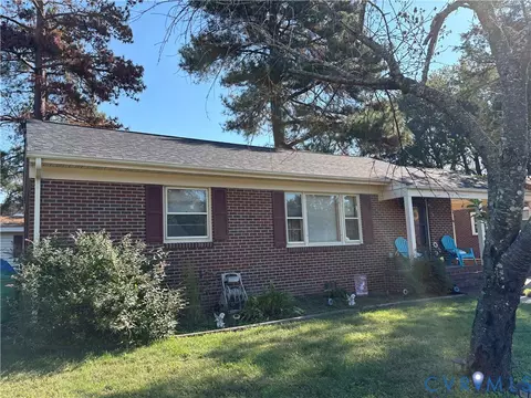 106 Verbov Ave, Colonial Heights, VA 23834