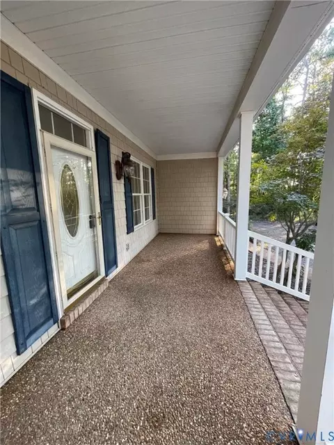 Exterior - 9715 Woods Cross Rd, Gloucester, VA 23061 photo 3 of 6