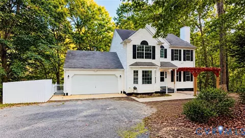7652 Thacher Dr, Toano, VA 23168