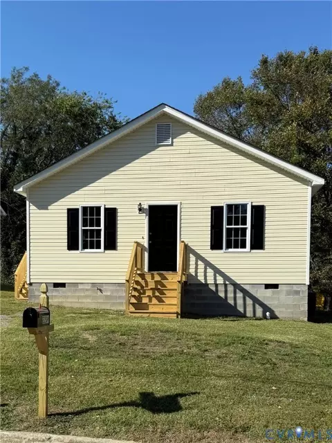 2209 Berry St, Hopewell, VA 23860