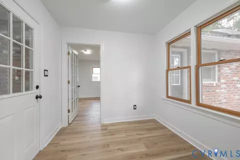 Entry Way - 11840 Winfore Dr, Midlothian, VA 23113 photo 3 of 7