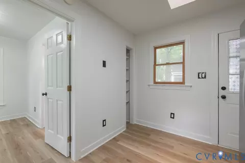 Entry Way - 11840 Winfore Dr, Midlothian, VA 23113 photo 6 of 7