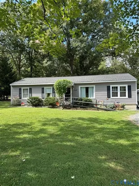 8840 Black Creek Rd, Quinton, VA 23141
