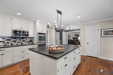 Kitchen - 3520 Lansdowne Rd, Midlothian, VA 23113 photo 3 of 5