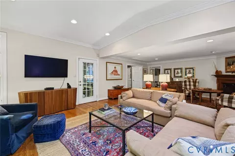 Living - 3520 Lansdowne Rd, Midlothian, VA 23113 photo 8 of 8