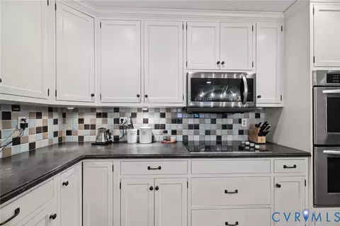 Kitchen - 3520 Lansdowne Rd, Midlothian, VA 23113 photo 4 of 5