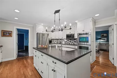 Kitchen - 3520 Lansdowne Rd, Midlothian, VA 23113 photo 2 of 5